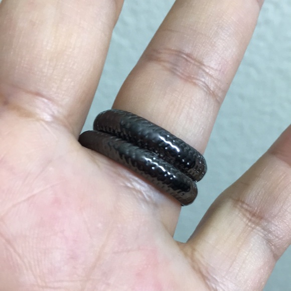 🖤New Snake ring - Picture 3 of 13